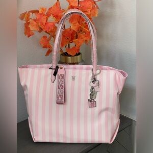 Victoria’s Secret iconic stripe Sold out large tote / wristlet / Keychain bundle